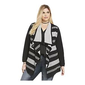 Torrid Size 2 Knit Cardigan